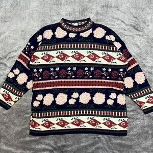 Vintage striped patterned crewneck sweater